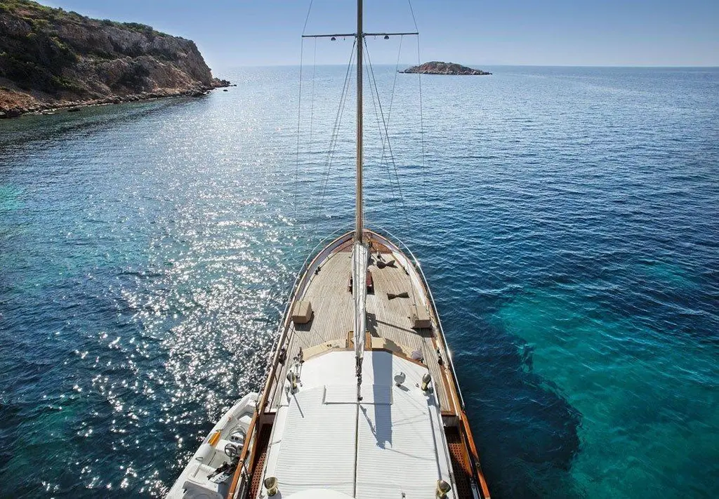 1958 Lisse Yacht For Sale in Athens 1958 Lisse Yacht For Sale in Athens