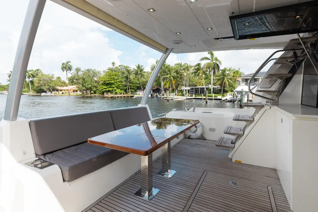 KNIGHTLIFE 2017 Prestige 630 Yacht For Sale in Fort Lauderdale FL KNIGHTLIFE 2017 Prestige 630 Yacht For Sale in Fort Lauderdale FL
