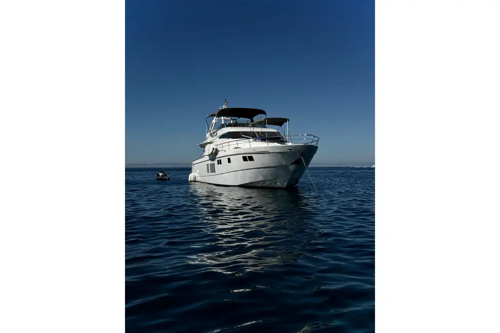 Big Blue 2014 Fairline Squadron 78 Custom Yacht For Sale in La Paz 