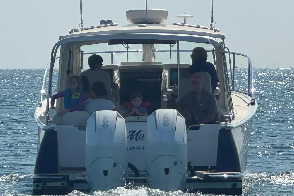 MARE 2018 MJM Yachts 35z Yacht For Sale in Portsmouth RI MARE 2018 MJM Yachts 35z Yacht For Sale in Portsmouth RI