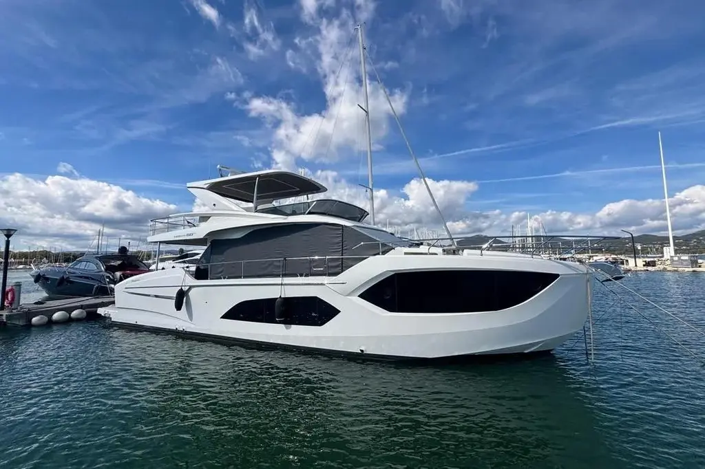 2023 Absolute Yachts 60 Fly Yacht For Sale in Monaco 2023 Absolute Yachts 60 Fly Yacht For Sale in Monaco