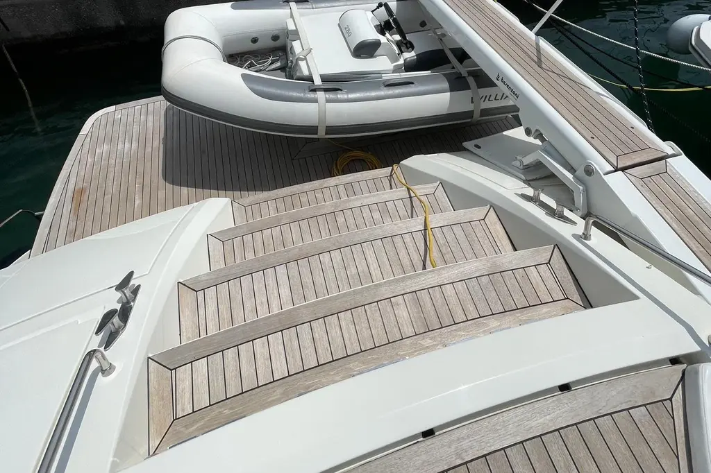 2003 65 HT Yacht For Sale in Viareggio IT-LU 2003 65 HT Yacht For Sale in Viareggio IT-LU
