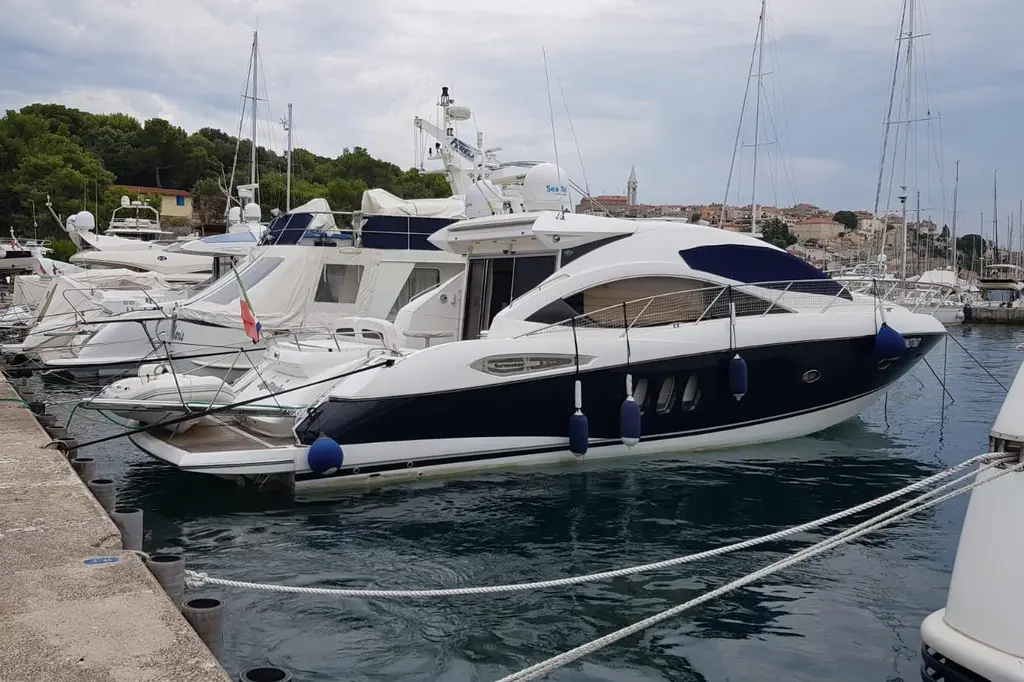 2008 Sunseeker Predator 52 Yacht For Sale in Monfalcone IT-GO 2008 Sunseeker Predator 52 Yacht For Sale in Monfalcone IT-GO