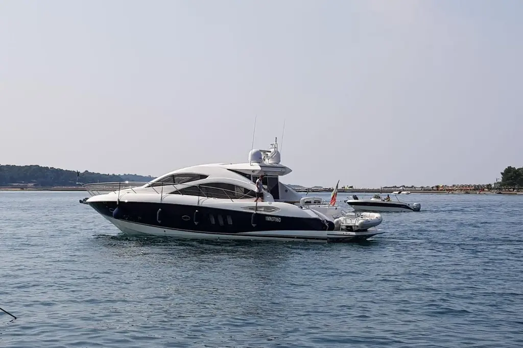 2008 Sunseeker Predator 52 Yacht For Sale in Monfalcone IT-GO 2008 Sunseeker Predator 52 Yacht For Sale in Monfalcone IT-GO
