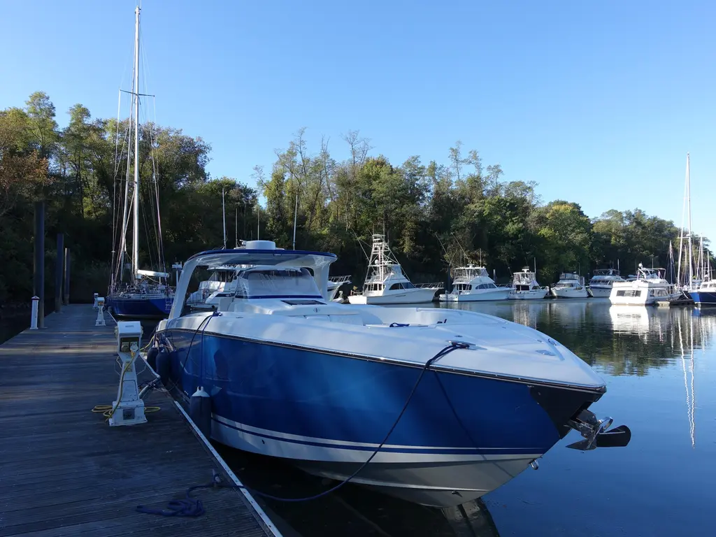 2014 Cigarette 42' Huntress Yacht For Sale in Bear DE 2014 Cigarette 42' Huntress Yacht For Sale in Bear DE