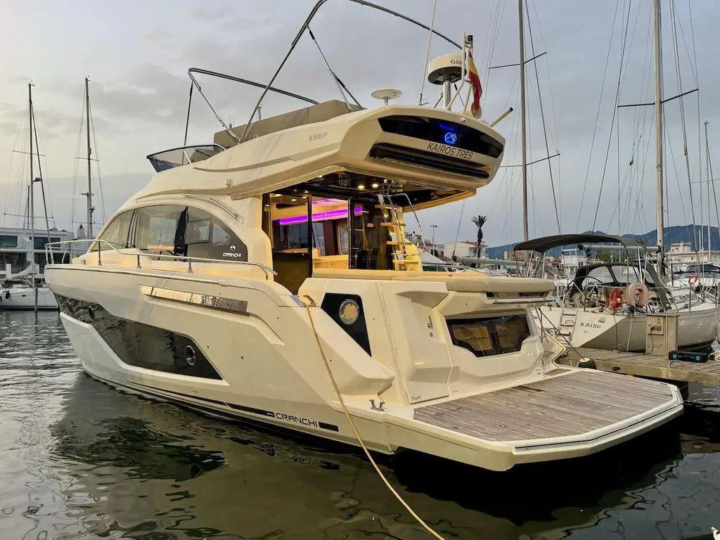 2017 Cranchi E 52 Fly Yacht For Sale in Empuriabrava ES-GI 2017 Cranchi E 52 Fly Yacht For Sale in Empuriabrava ES-GI