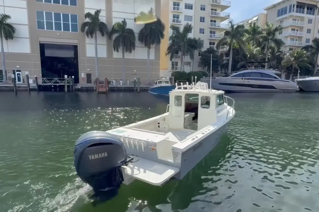 2023 Parker 2320 Sport Cabin Yacht For Sale in Fort Lauderdale FL 2023 Parker 2320 Sport Cabin Yacht For Sale in Fort Lauderdale FL