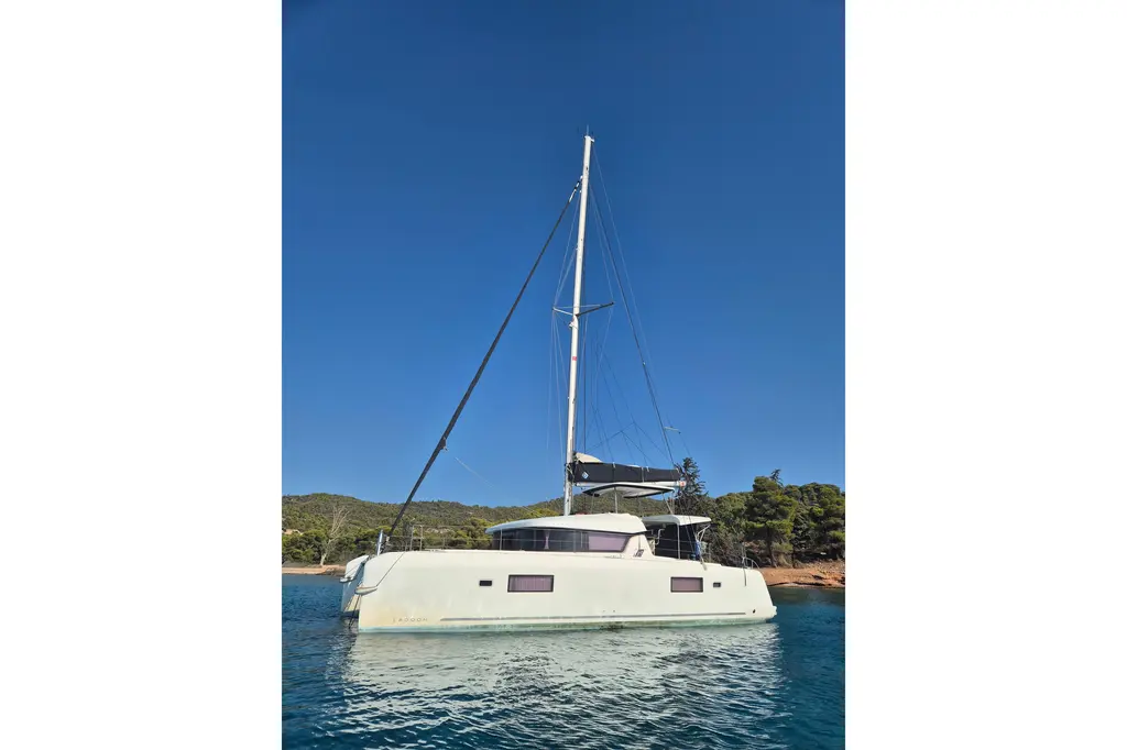 2020 Lagoon 42 Yacht For Sale in Monaco 2020 Lagoon 42 Yacht For Sale in Monaco