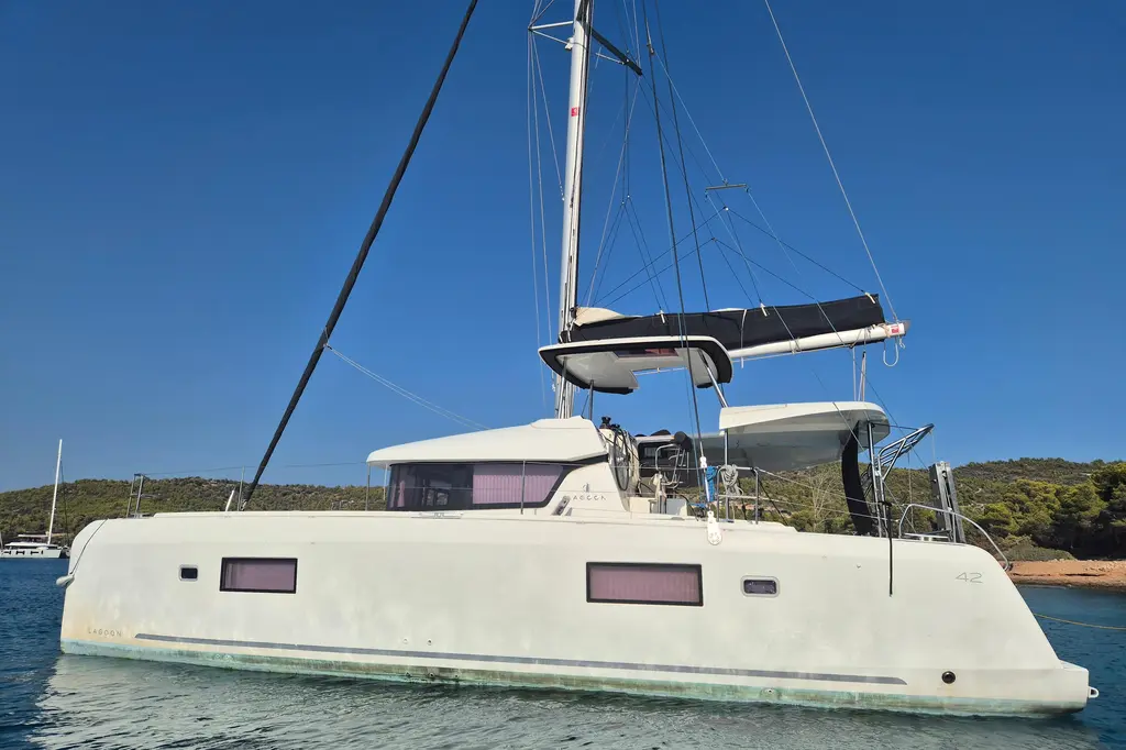 2020 Lagoon 42 Yacht For Sale in Monaco 2020 Lagoon 42 Yacht For Sale in Monaco