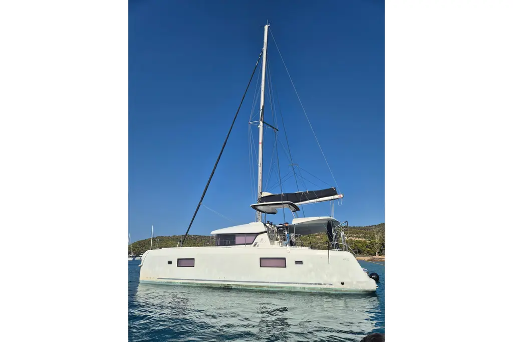 2020 Lagoon 42 Yacht For Sale in Monaco 2020 Lagoon 42 Yacht For Sale in Monaco