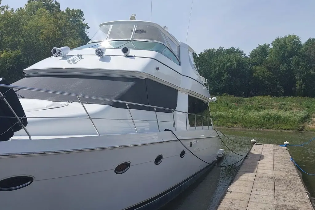 2004 Carver 570 Voyager Pilothouse Yacht For Sale in Buchanan TN 2004 Carver 570 Voyager Pilothouse Yacht For Sale in Buchanan TN