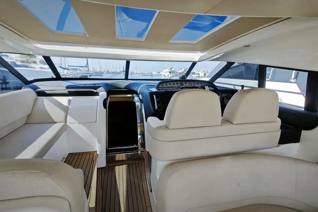 2009 Princess V58 Yacht For Sale in Alimos 2009 Princess V58 Yacht For Sale in Alimos