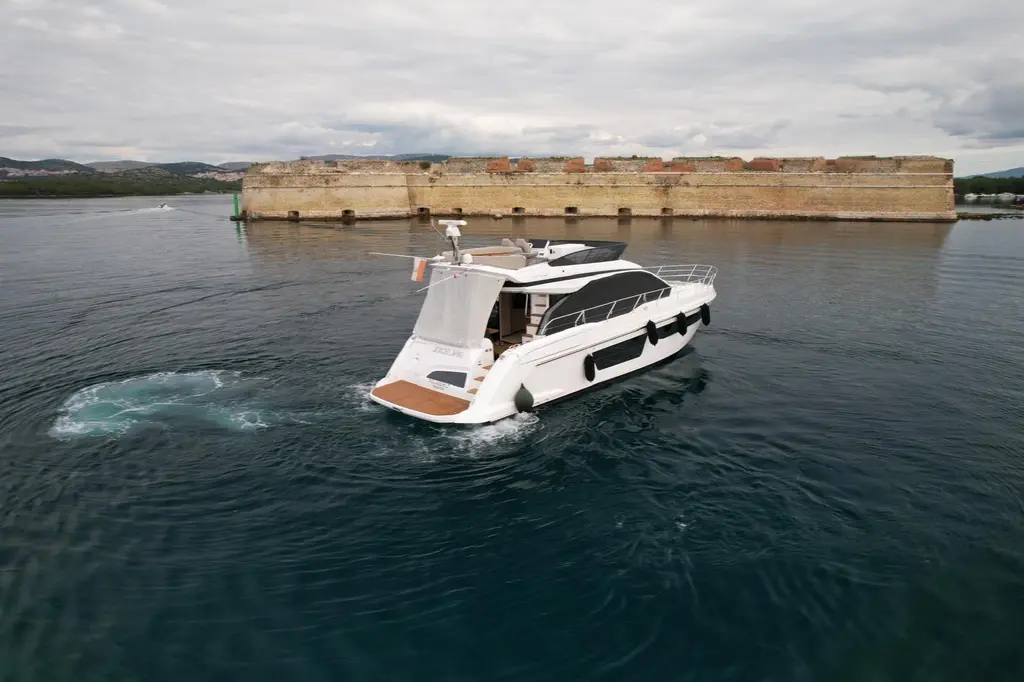 2024 Azimut Fly 53 Yacht For Sale in Sibenik 2024 Azimut Fly 53 Yacht For Sale in Sibenik