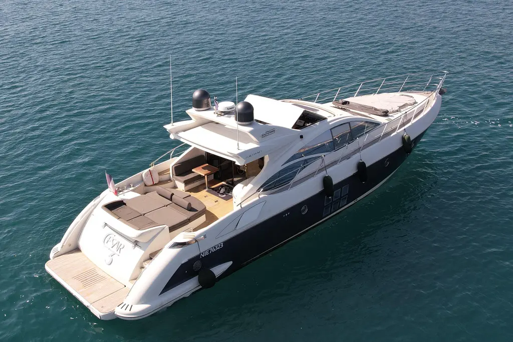 2004 Azimut 68S Yacht For Sale in Monaco 2004 Azimut 68S Yacht For Sale in Monaco