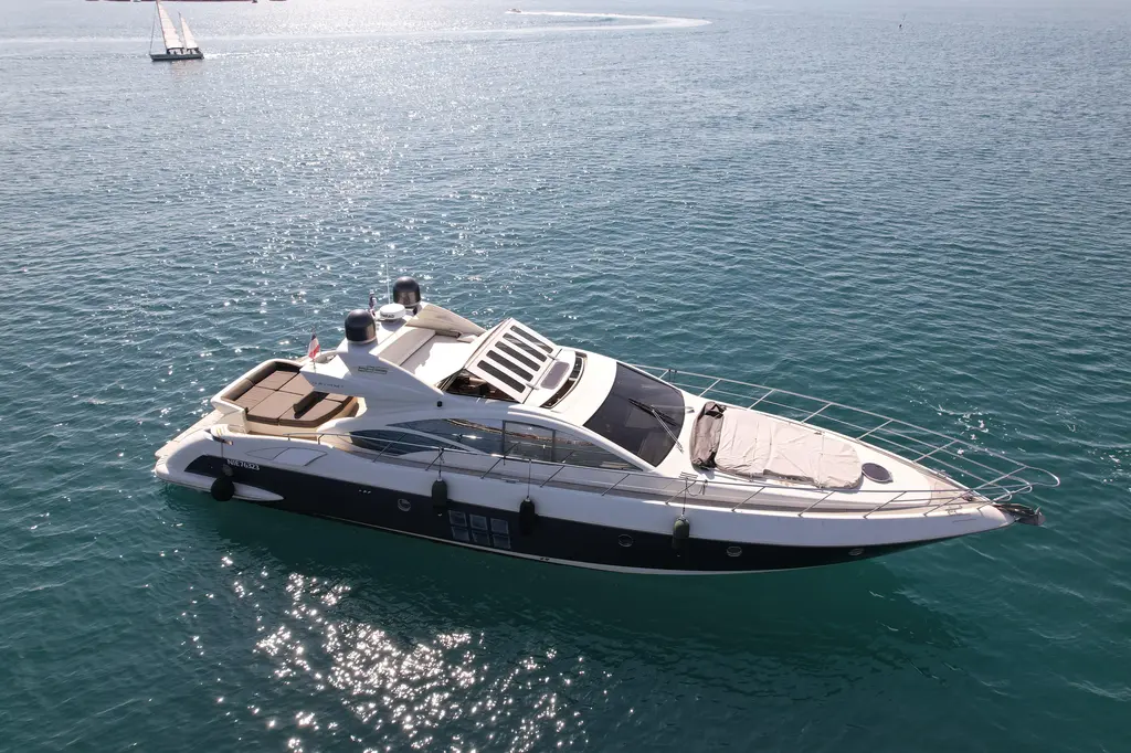2004 Azimut 68S Yacht For Sale in Monaco 2004 Azimut 68S Yacht For Sale in Monaco