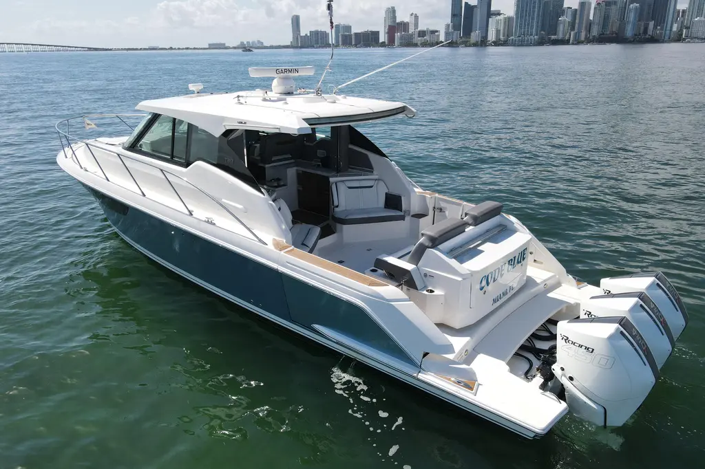 2021 Tiara Yachts 43 LE Yacht For Sale in Miami FL 2021 Tiara Yachts 43 LE Yacht For Sale in Miami FL