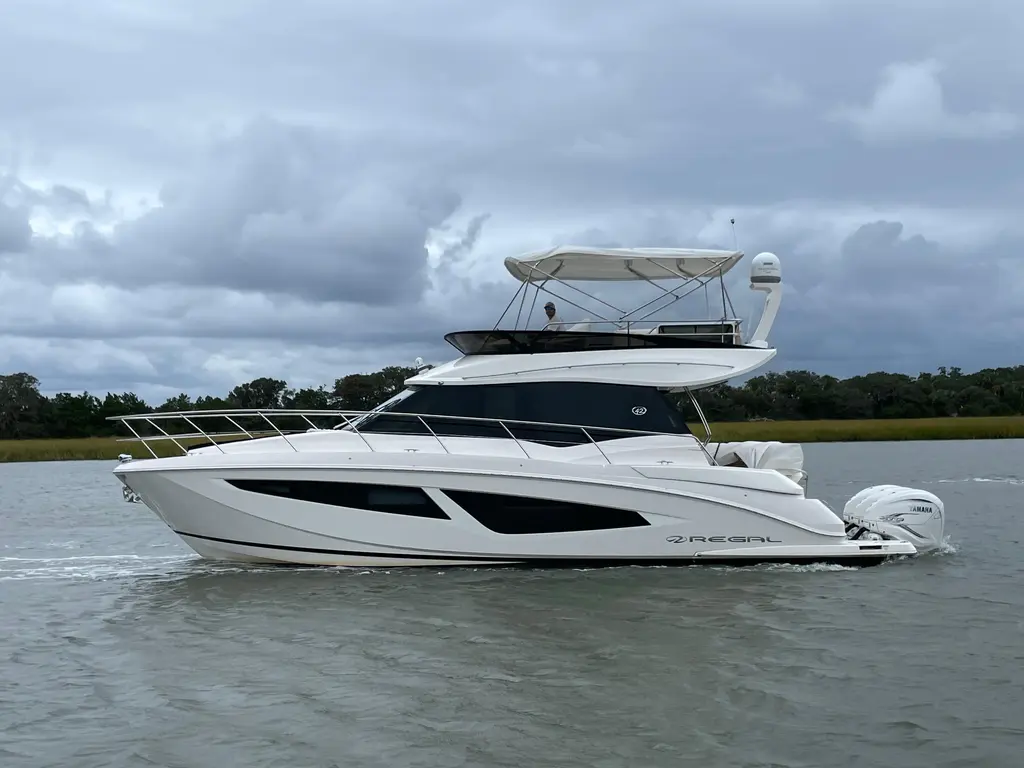 2022 Regal 42 FXO Yacht For Sale in Charleston SC 2022 Regal 42 FXO Yacht For Sale in Charleston SC