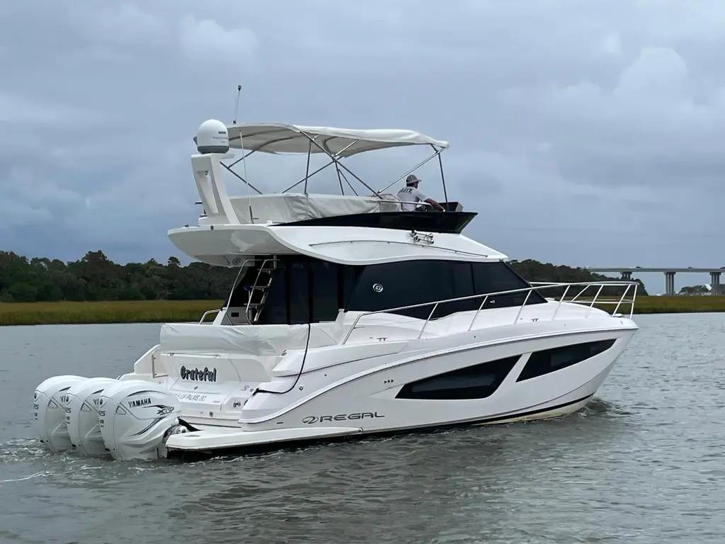 2022 Regal 42 FXO Yacht For Sale in Charleston SC 2022 Regal 42 FXO Yacht For Sale in Charleston SC