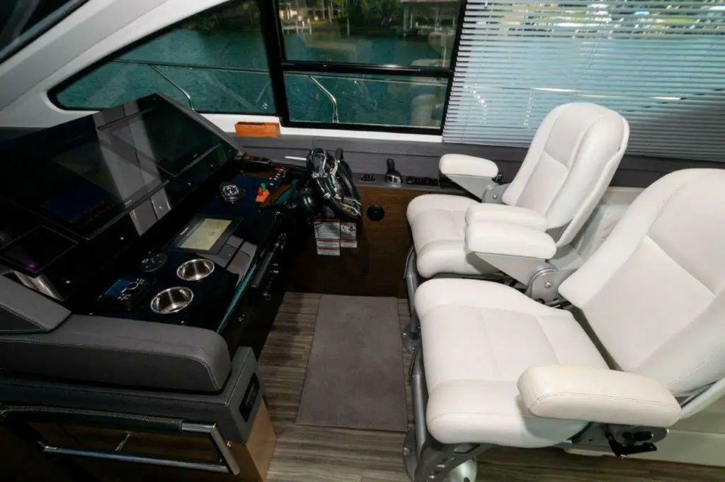 After Five 2019 Cruisers Yachts 60 Cantius Yacht For Sale in Destin FL After Five 2019 Cruisers Yachts 60 Cantius Yacht For Sale in Destin FL