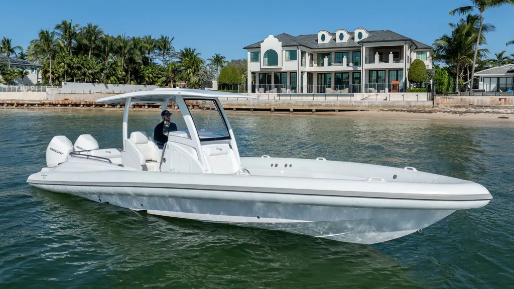 2025 Airship 340 Yacht For Sale in Fort Lauderdale FL 2025 Airship 340 Yacht For Sale in Fort Lauderdale FL