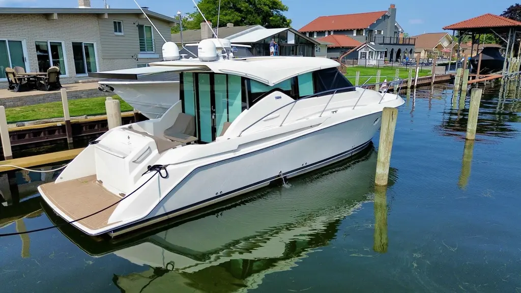 2016 Tiara Yachts 39 Coupe Yacht For Sale in Port Huron MI 2016 Tiara Yachts 39 Coupe Yacht For Sale in Port Huron MI