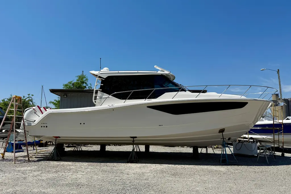 NEW TRADE-IN- ALL OFFERS & TRADES WELCOME 2021 Boston Whaler 405 Conquest Yacht For Sale in Wilmington NC NEW TRADE-IN- ALL OFFERS & TRADES WELCOME 2021 Boston Whaler 405 Conquest Yacht For Sale in Wilmington NC