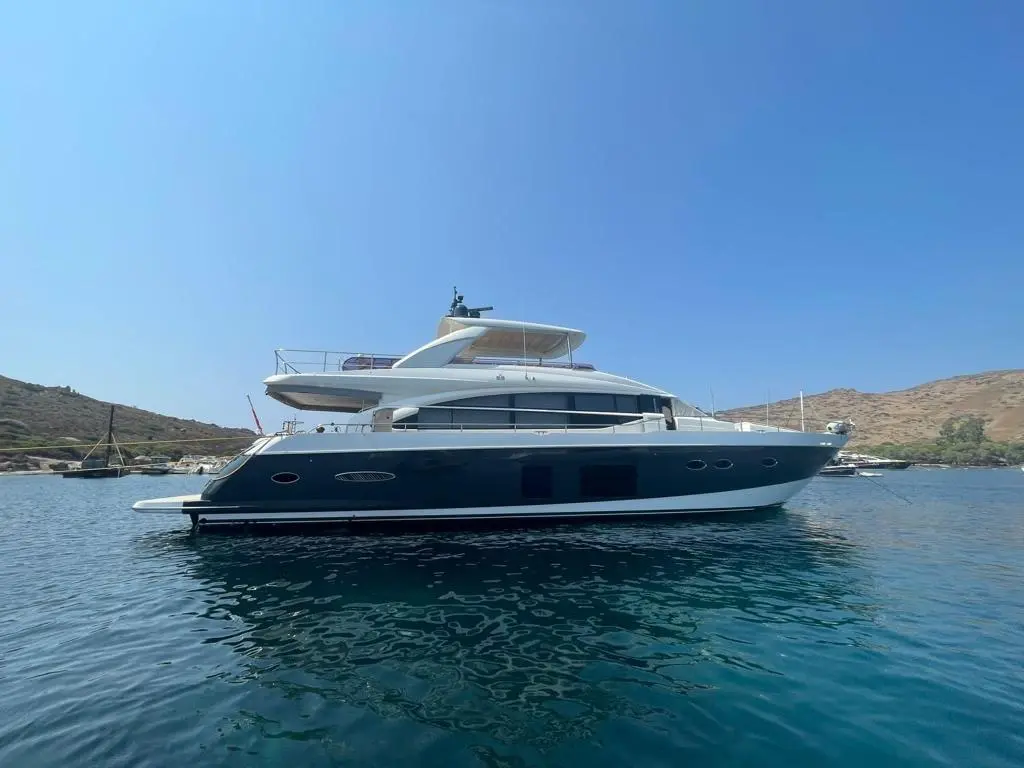 2015 Princess 82 Yacht For Sale in Istanbul 2015 Princess 82 Yacht For Sale in Istanbul