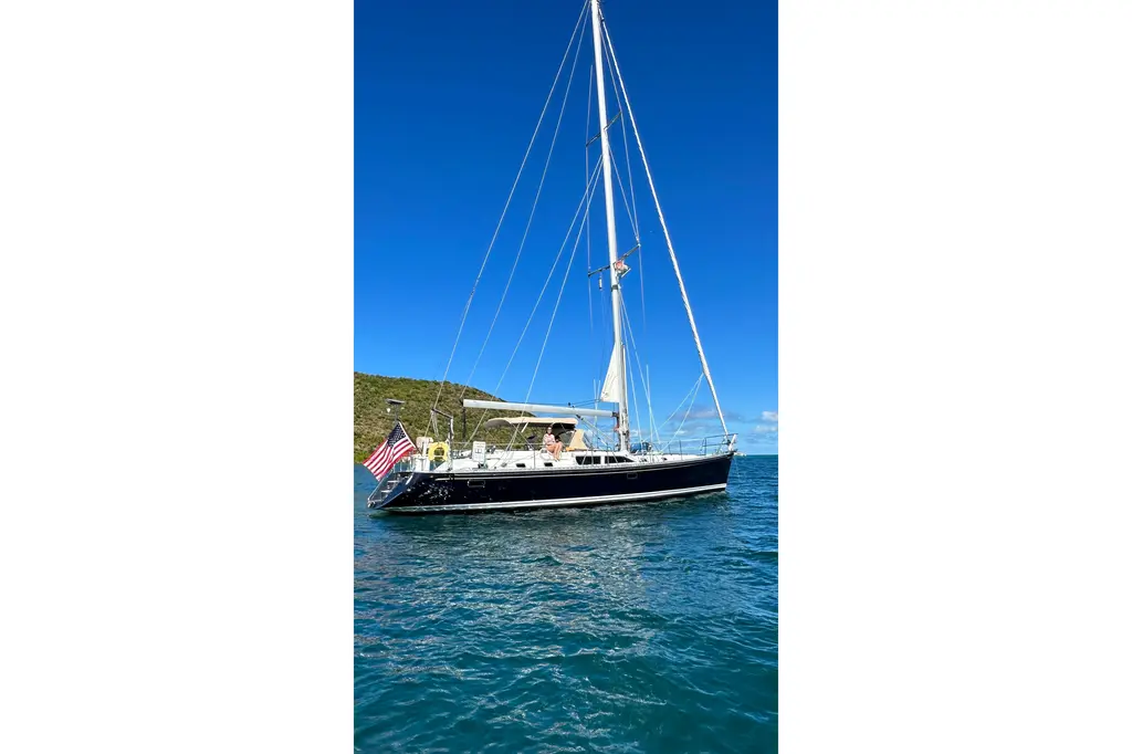 Sea Pearl 1998 Hylas 54' Yacht For Sale in Newport RI Sea Pearl 1998 Hylas 54' Yacht For Sale in Newport RI