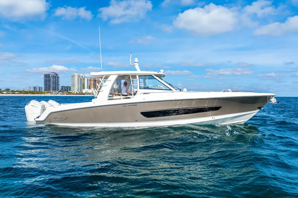 GUGUI 2024 Boston Whaler 420 Outrage Yacht For Sale in Fort Lauderdale FL GUGUI 2024 Boston Whaler 420 Outrage Yacht For Sale in Fort Lauderdale FL