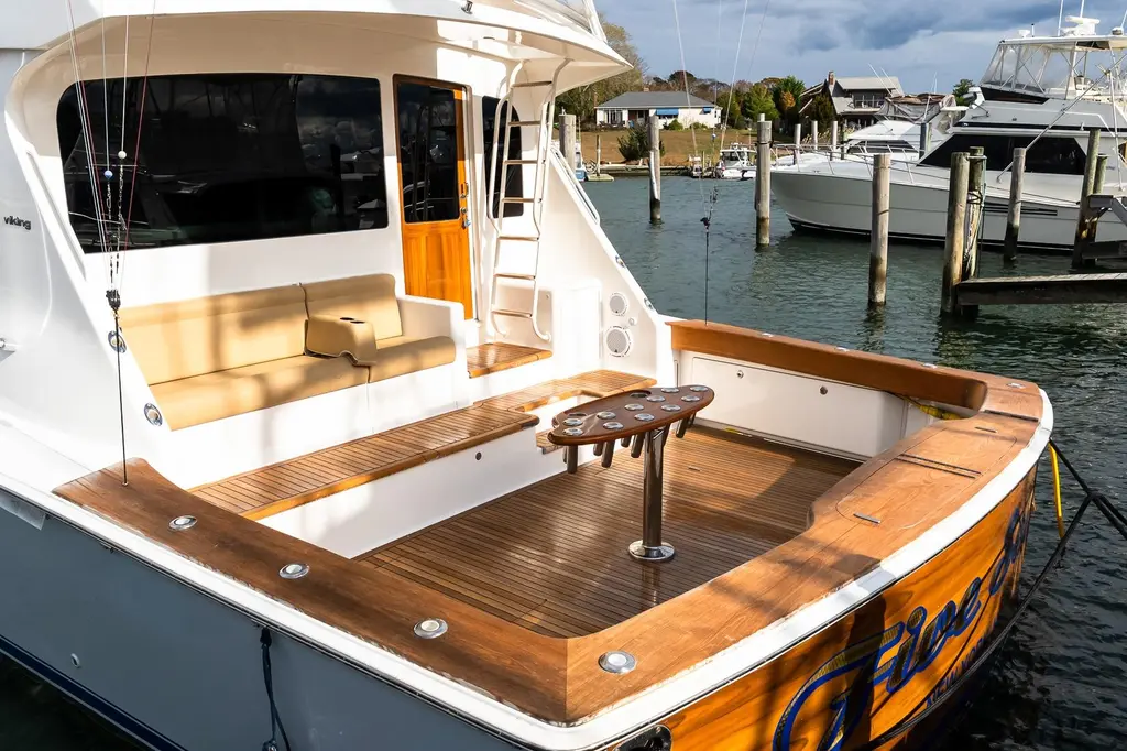 FIVE SEAS 2007 Viking 64 Convertible Yacht For Sale in New Rochelle NY FIVE SEAS 2007 Viking 64 Convertible Yacht For Sale in New Rochelle NY