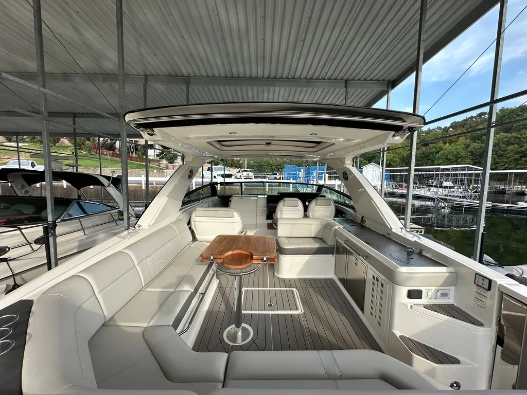2022 Sea Ray SLX 400 Yacht For Sale in Lake Ozark MO 2022 Sea Ray SLX 400 Yacht For Sale in Lake Ozark MO