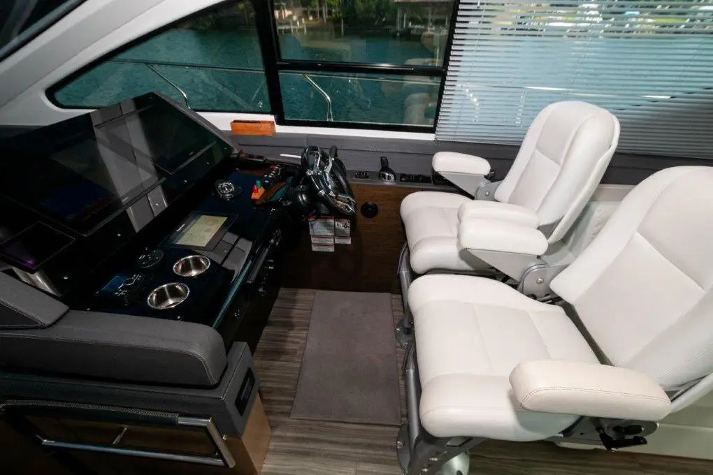 Charlotte 2019 Cruisers Yachts 60 Cantius Yacht For Sale in Destin FL Charlotte 2019 Cruisers Yachts 60 Cantius Yacht For Sale in Destin FL