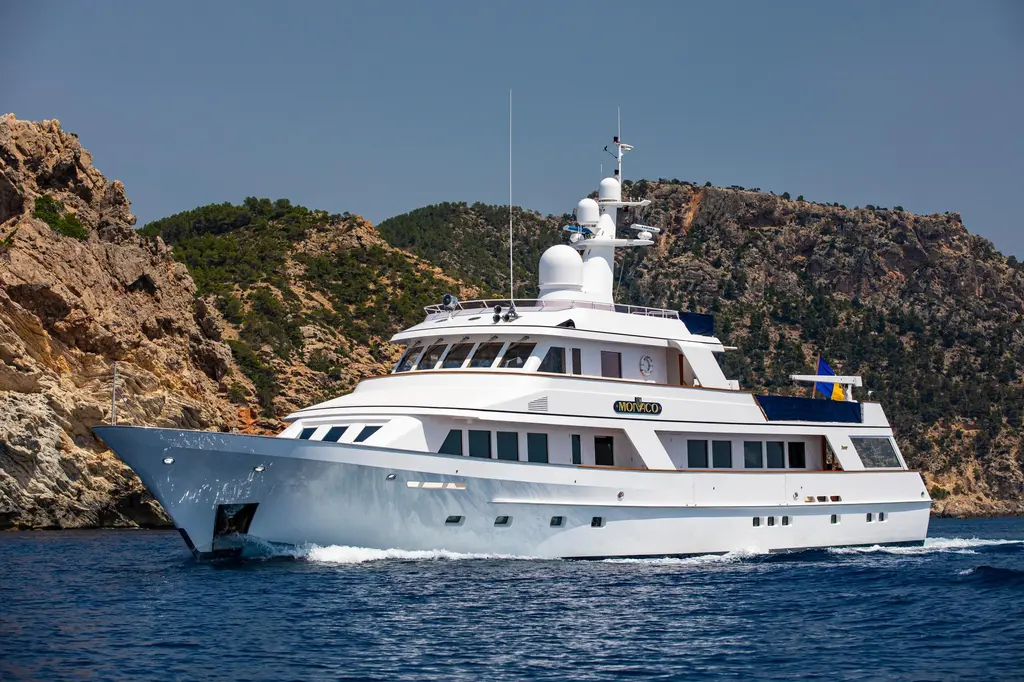 MONACO 1982 Feadship Classic Yacht For Sale in Barcelona ES-B MONACO 1982 Feadship Classic Yacht For Sale in Barcelona ES-B