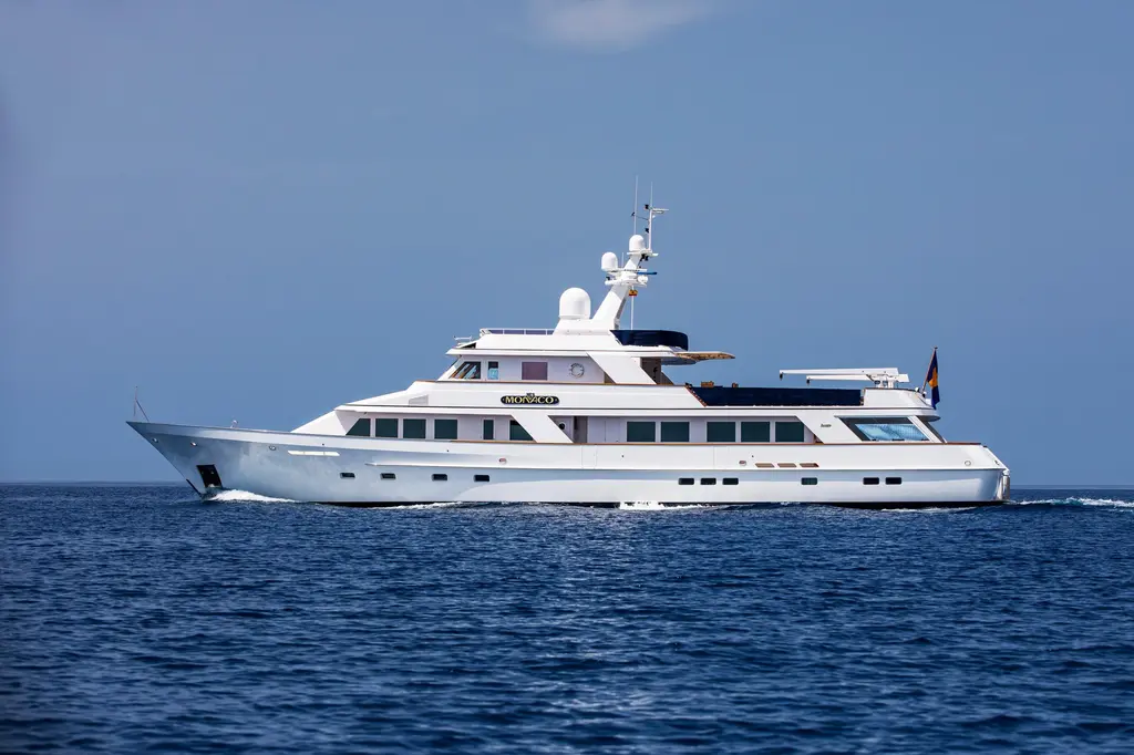 MONACO 1982 Feadship Classic Yacht For Sale in Barcelona ES-B MONACO 1982 Feadship Classic Yacht For Sale in Barcelona ES-B