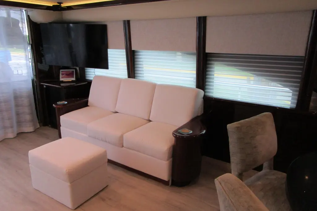 SHORE GIRL 2005 Neptunus Enclosed Skylounge Yacht For Sale in Fort Lauderdale FL SHORE GIRL 2005 Neptunus Enclosed Skylounge Yacht For Sale in Fort Lauderdale FL