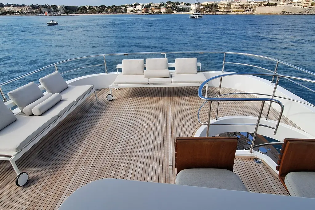 Chelina 2022 Azimut Magellano 25M Yacht For Sale in Antibes Chelina 2022 Azimut Magellano 25M Yacht For Sale in Antibes