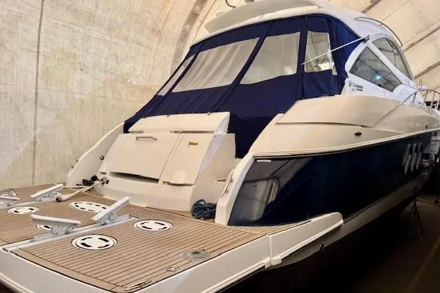 2013 Cruisers Yachts 540 Sports Coupe Yacht For Sale in Toronto ON 2013 Cruisers Yachts 540 Sports Coupe Yacht For Sale in Toronto ON
