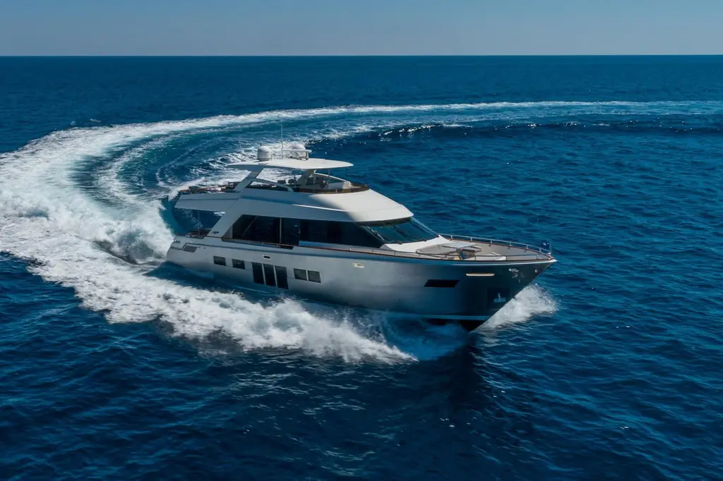 WHISTLE 2012 Lazzara Yachts Breeze Yacht For Sale in Riviera Beach FL WHISTLE 2012 Lazzara Yachts Breeze Yacht For Sale in Riviera Beach FL