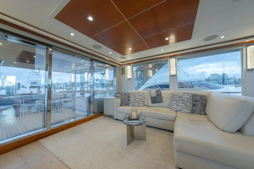 WHISTLE 2012 Lazzara Yachts Breeze Yacht For Sale in Riviera Beach FL WHISTLE 2012 Lazzara Yachts Breeze Yacht For Sale in Riviera Beach FL