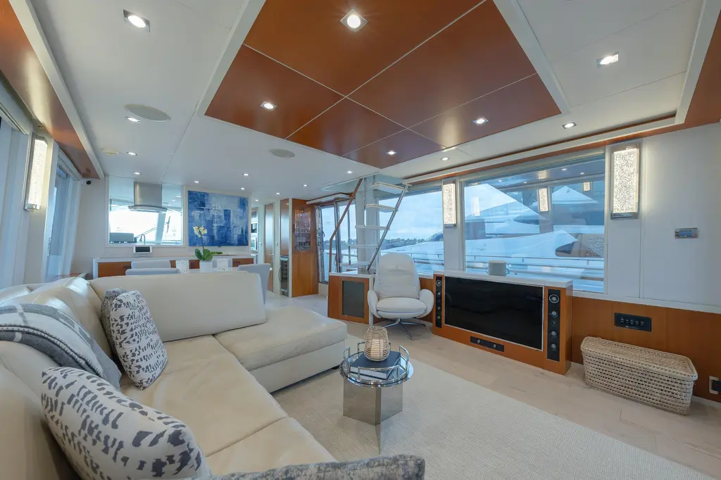 WHISTLE 2012 Lazzara Yachts Breeze Yacht For Sale in Riviera Beach FL WHISTLE 2012 Lazzara Yachts Breeze Yacht For Sale in Riviera Beach FL