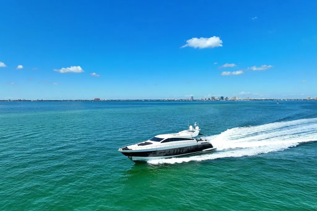 Venture 2007 Arno Leopard 31 Yacht For Sale in Miami Beach FL Venture 2007 Arno Leopard 31 Yacht For Sale in Miami Beach FL