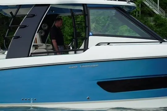 FAST MONEY 2021 Boston Whaler 420 Outrage Yacht For Sale in Osage Beach MO FAST MONEY 2021 Boston Whaler 420 Outrage Yacht For Sale in Osage Beach MO