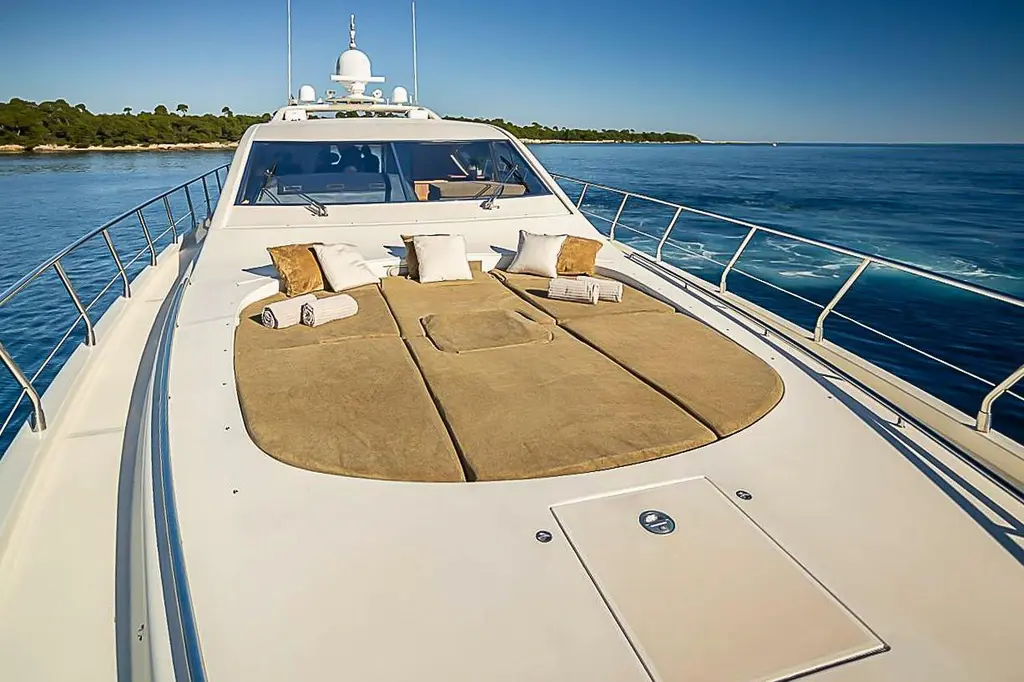 2005 Arno Leopard 24 Yacht For Sale in Cannes 2005 Arno Leopard 24 Yacht For Sale in Cannes