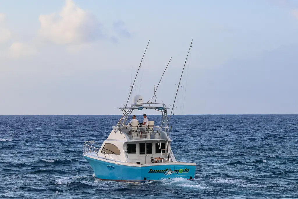 Beast Mode 2001 Black Watch 40 Yacht For Sale in Kailua HI Beast Mode 2001 Black Watch 40 Yacht For Sale in Kailua HI