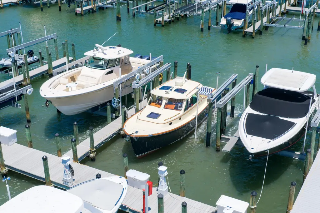 OLD FASHIONED 2020 Hinckley Picnic Boat 34 MKII Yacht For Sale in St Petersburg FL OLD FASHIONED 2020 Hinckley Picnic Boat 34 MKII Yacht For Sale in St Petersburg FL