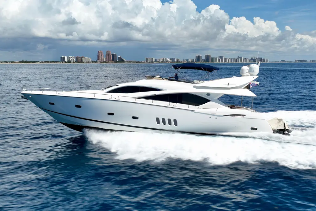 Bella 2005 Sunseeker 82 Yacht Yacht For Sale in Fort Lauderdale FL Bella 2005 Sunseeker 82 Yacht Yacht For Sale in Fort Lauderdale FL