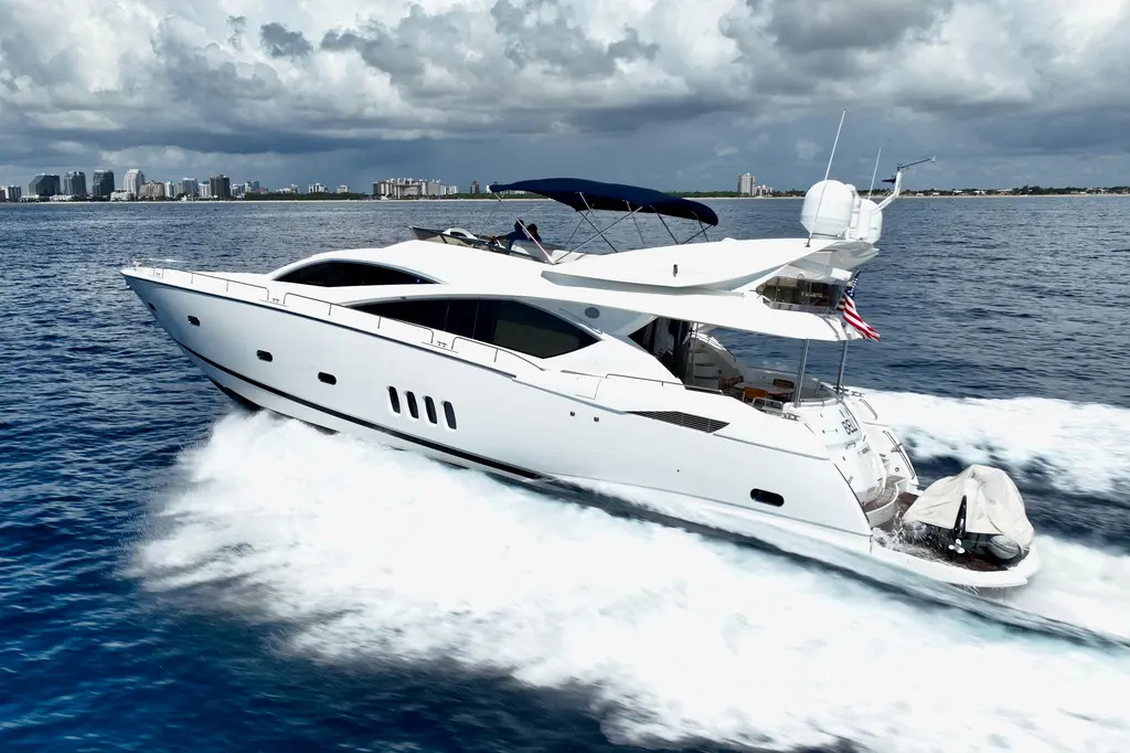 Bella 2005 Sunseeker 82 Yacht Yacht For Sale in Fort Lauderdale FL Bella 2005 Sunseeker 82 Yacht Yacht For Sale in Fort Lauderdale FL