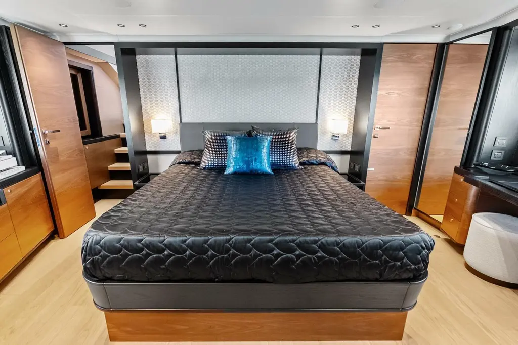 Fantasy Girl 2025 Absolute Yachts 75 Navetta Yacht For Sale in Palm Beach FL Fantasy Girl 2025 Absolute Yachts 75 Navetta Yacht For Sale in Palm Beach FL