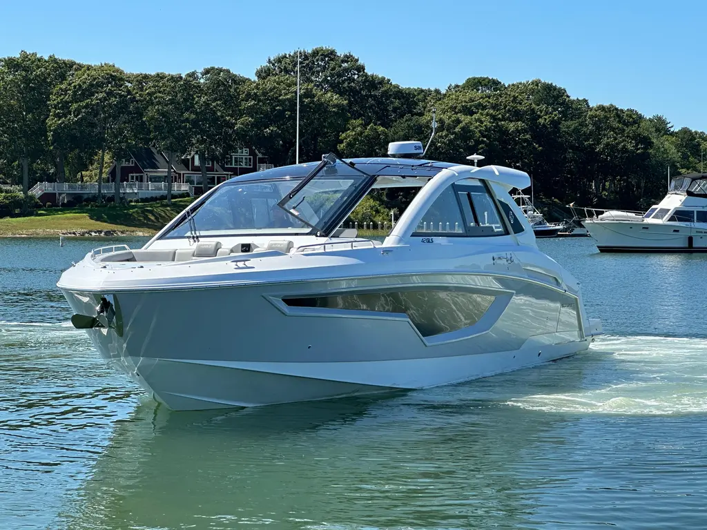 2024 Cruisers Yachts 42 GLS OB Yacht For Sale in Mattituck NY 2024 Cruisers Yachts 42 GLS OB Yacht For Sale in Mattituck NY