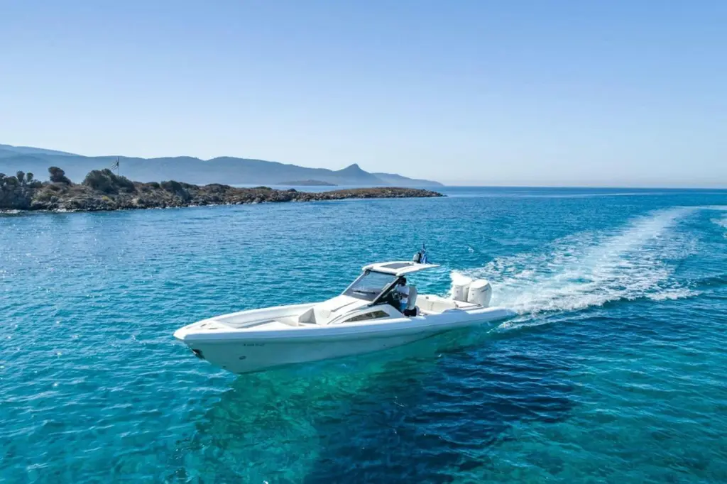 12B 2022 Technohull Explorer 40 Yacht For Sale in Tirana 12B 2022 Technohull Explorer 40 Yacht For Sale in Tirana